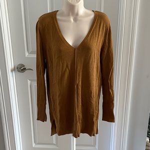 Old Navy Medium v neck sweater